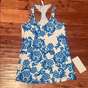 🌸Lululemon Cool Racerback NWT Size 10